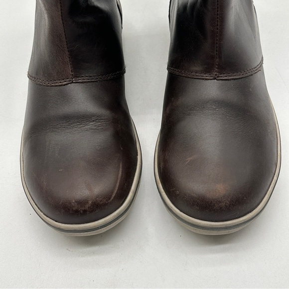 Women’s L.L. Bean Carrabassett Boots, 12" Zip size 6.5 - Picture 2 of 11